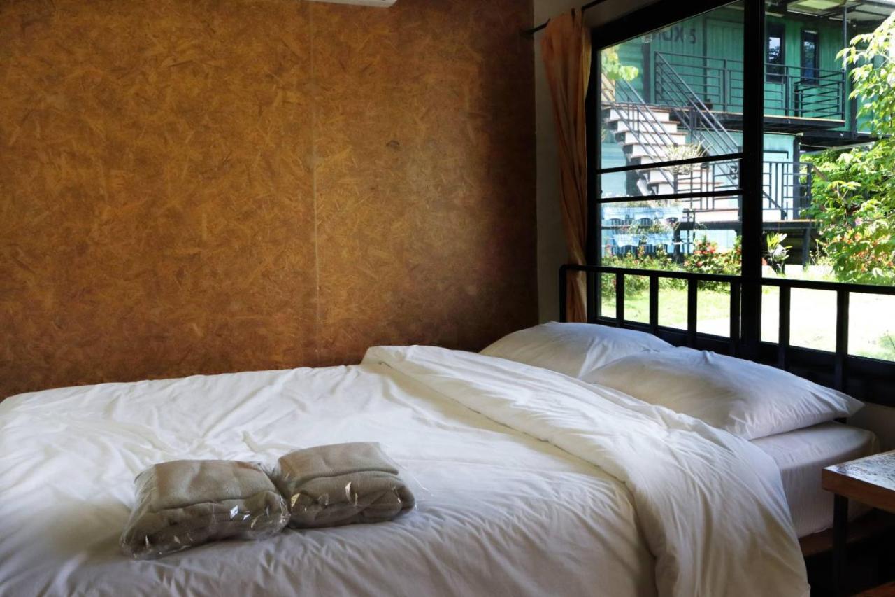 Smile Box Coffee & Resort Nong Hin Ngoại thất bức ảnh