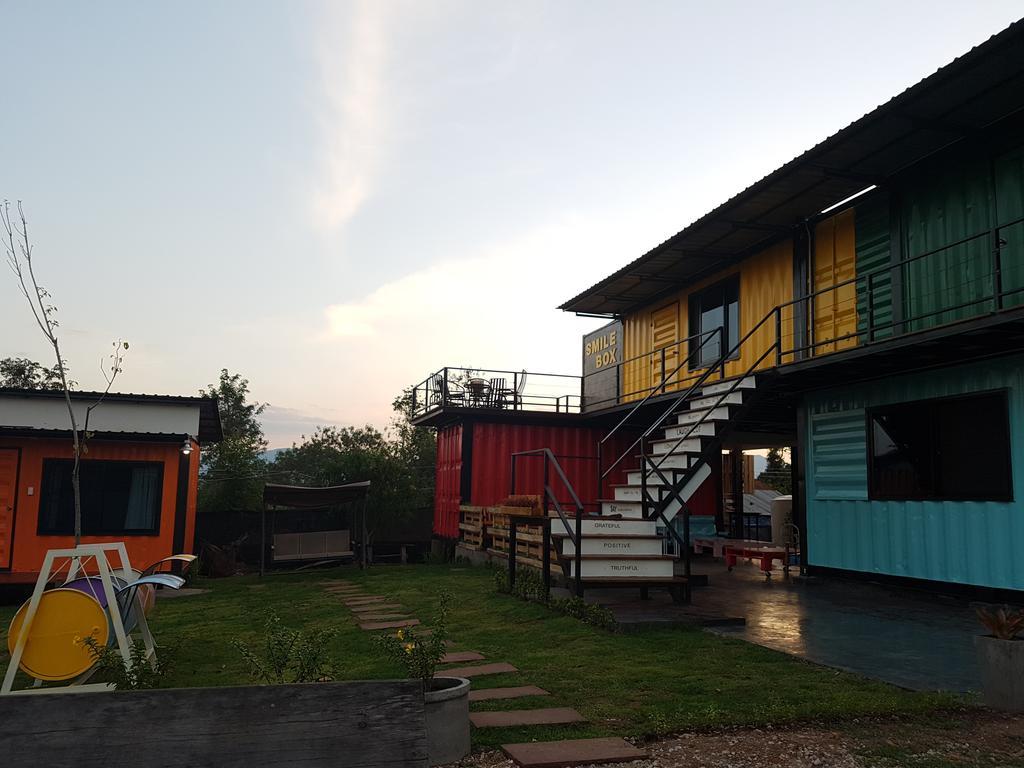 Smile Box Coffee & Resort Nong Hin Ngoại thất bức ảnh